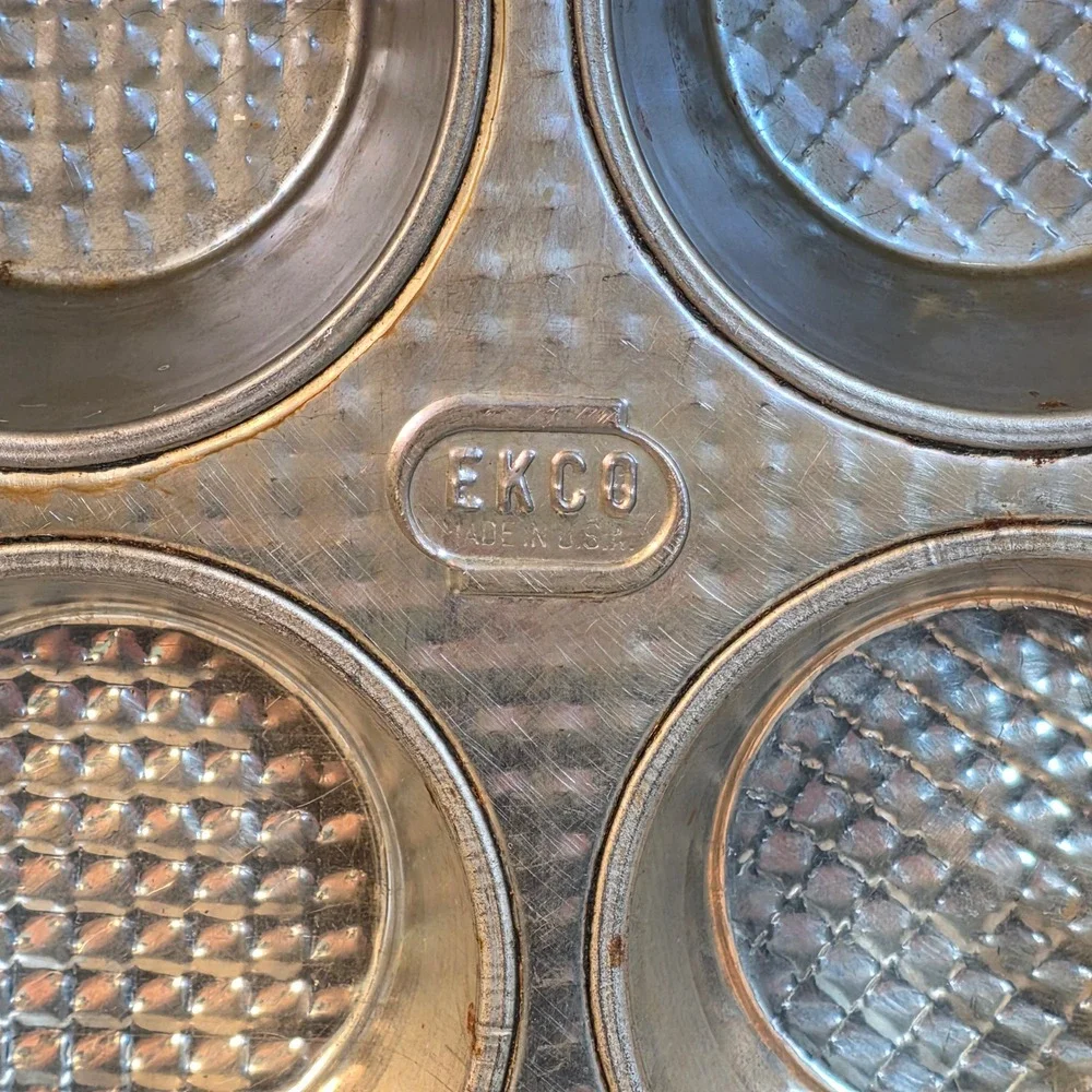 Vintage Ekco Ovenex X80 Muffin Pan Set of‎ 2 USA Starburst Texture Tin Cupcake